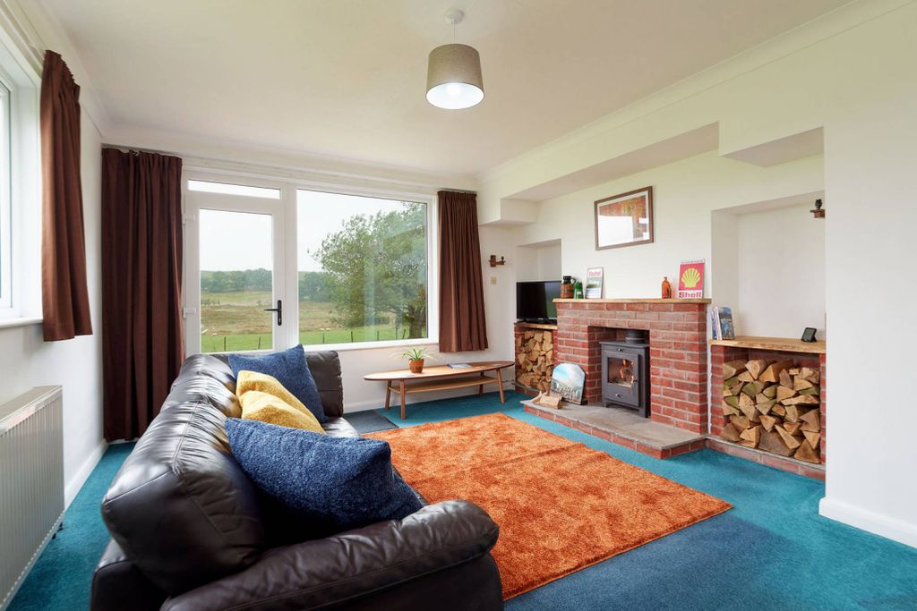 Property photo 2 of 30