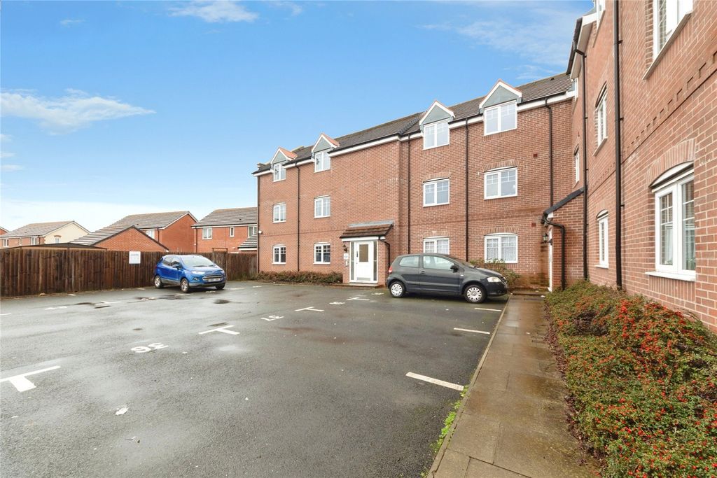 Property photo 2 of 11 Picture No. 18