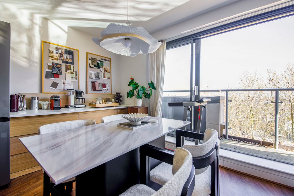 Property photo 3 of 15 Reception/Kitchen