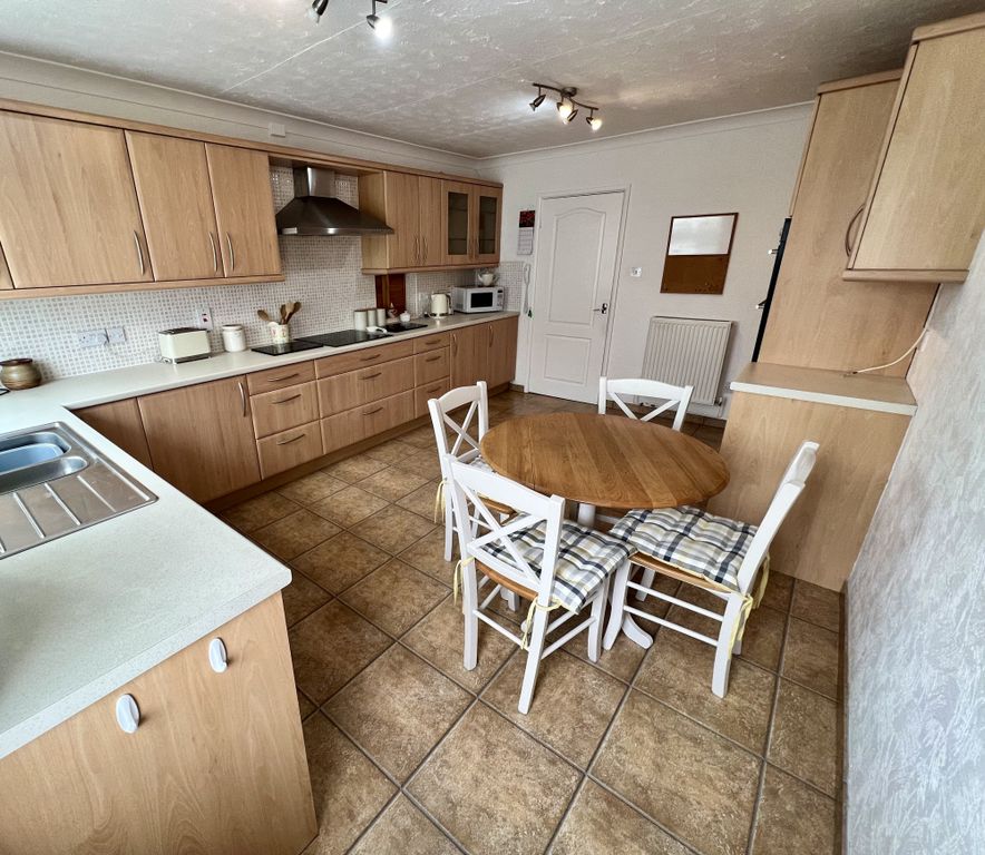 Property photo 3 of 29