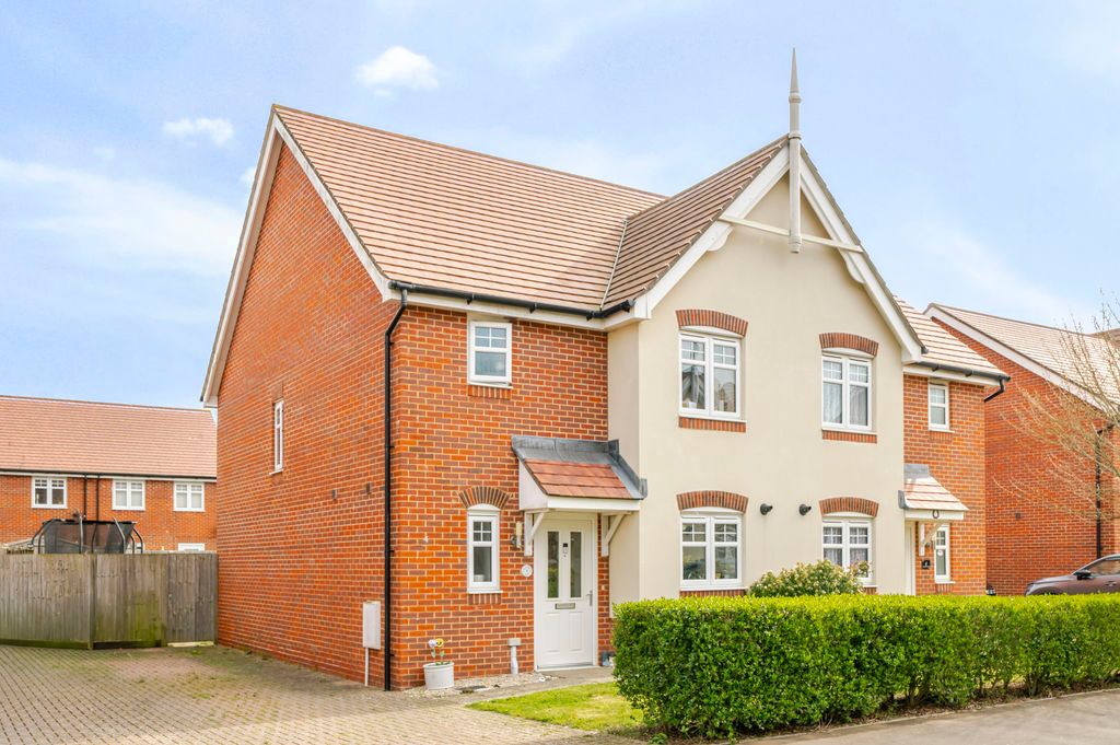 Property photo 1 of 13 Photo 13