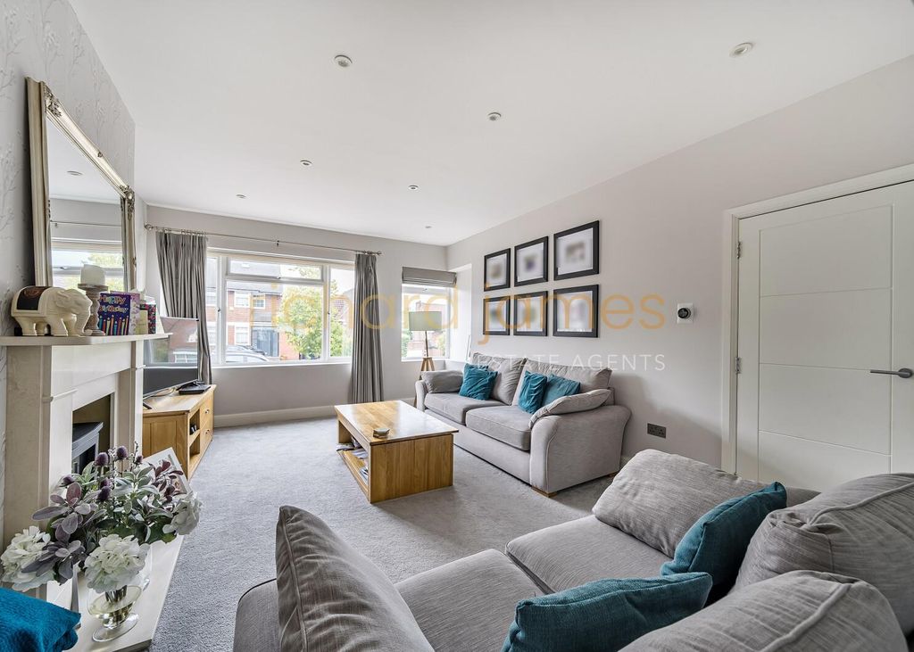 Property photo 2 of 14 d33Aab63-3322-475E-9Dce-00E855B7311B.Jpg