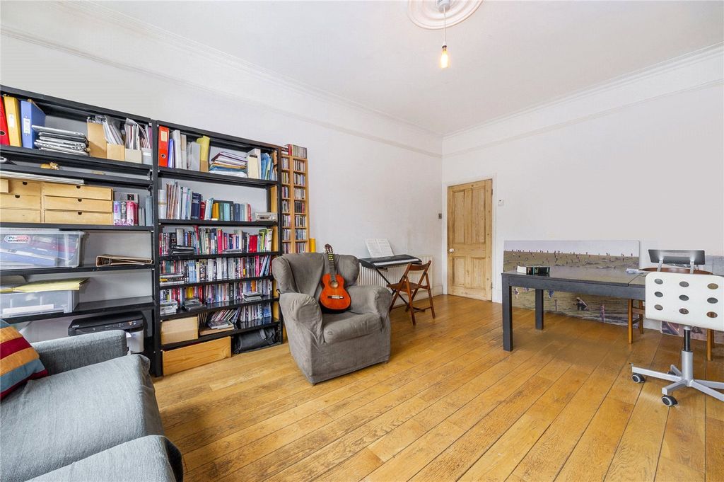 Property photo 3 of 8