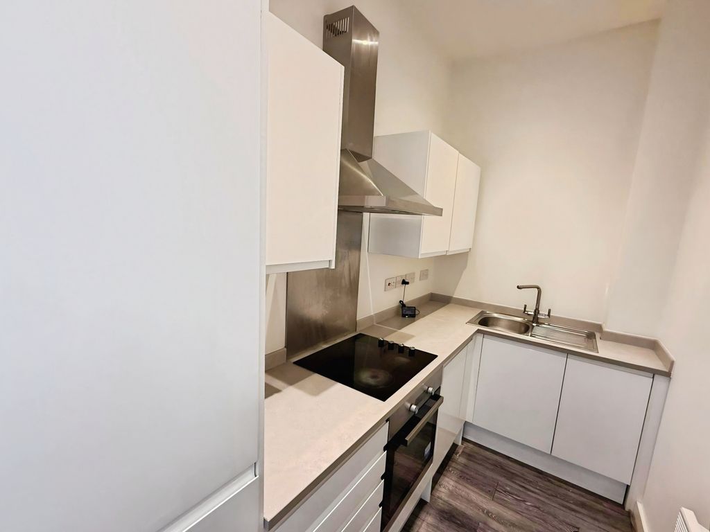 Property photo 1 of 5