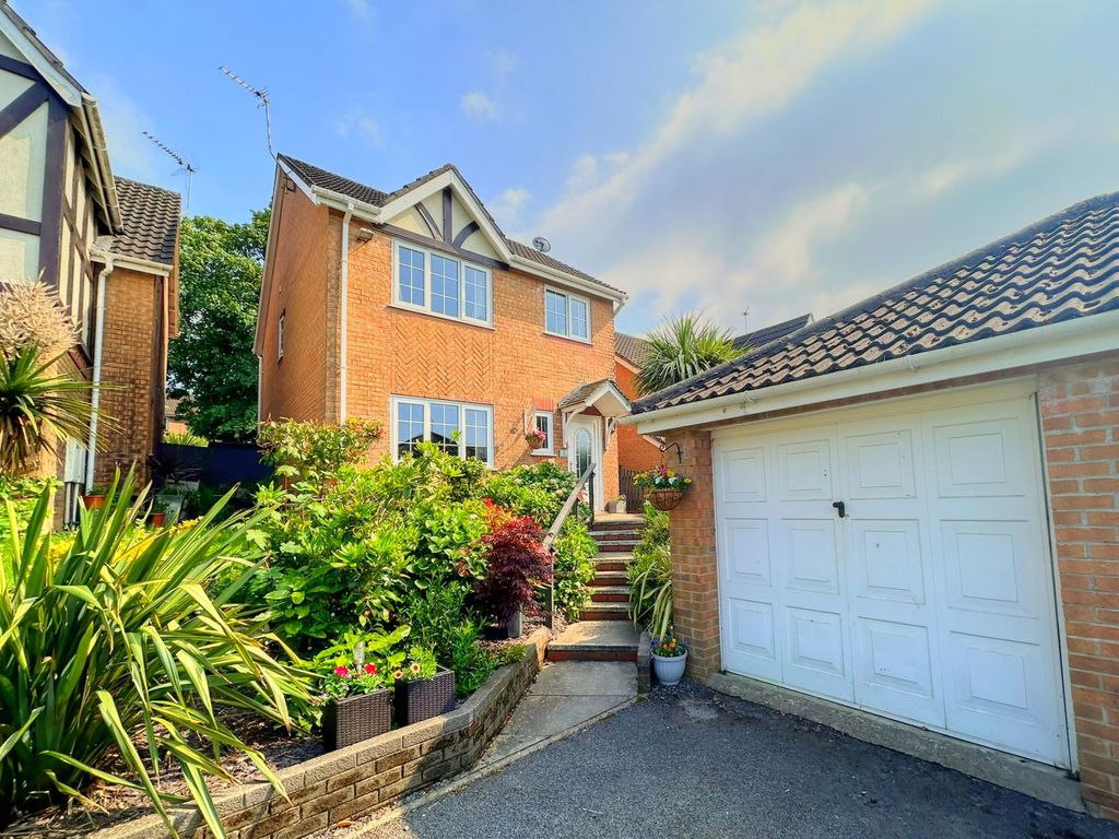 Property photo 1 of 33