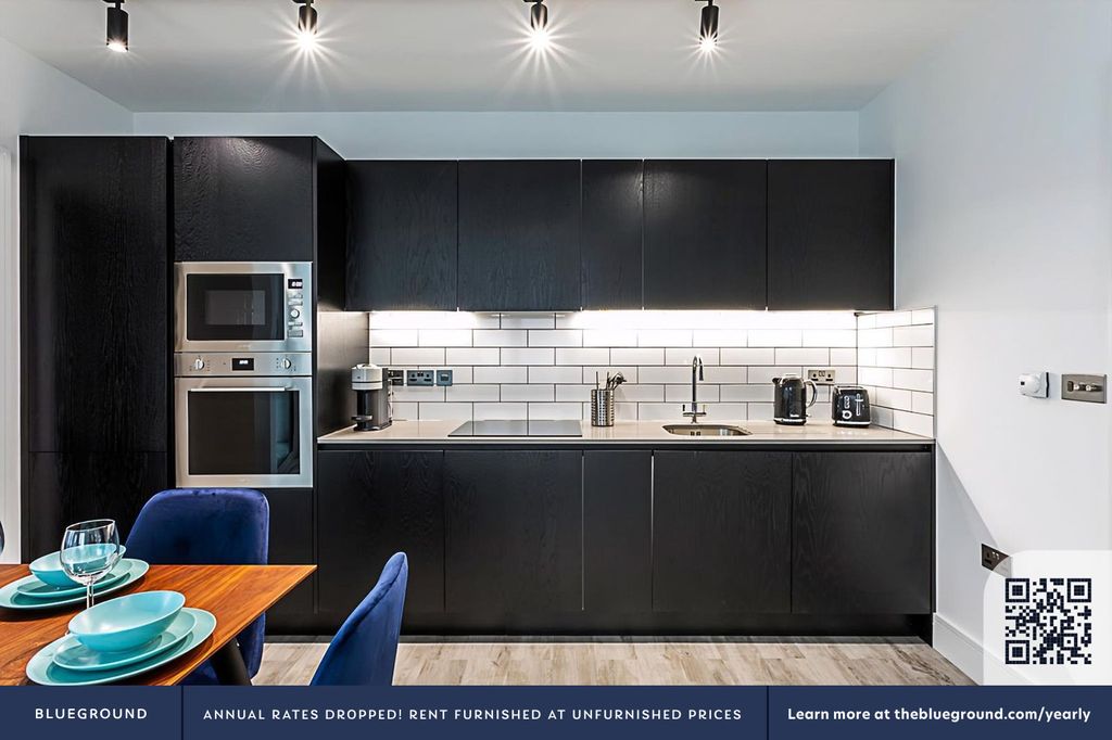 Property photo 3 of 31 Fully Equipped Kitchen