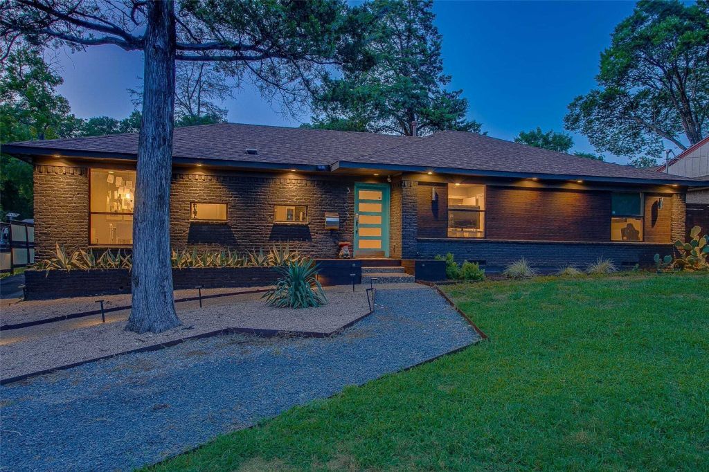 Property photo 1 of 31