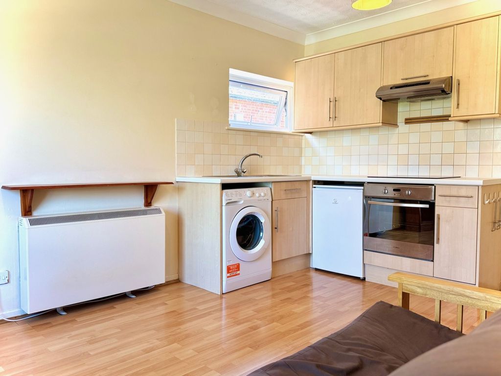 Property photo 2 of 15 Thumbnail_Img_2272