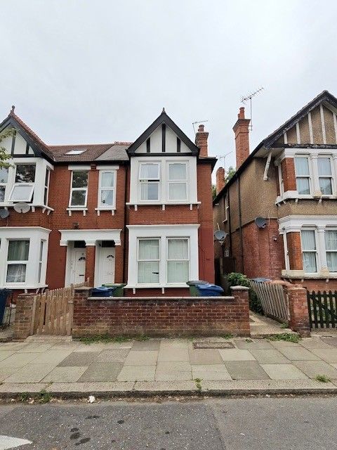 Property photo 1 of 6 Ground Floor Flat With Own Entrance With 2 Double Bedrooms & Rear Garden, Located In Central Harrow