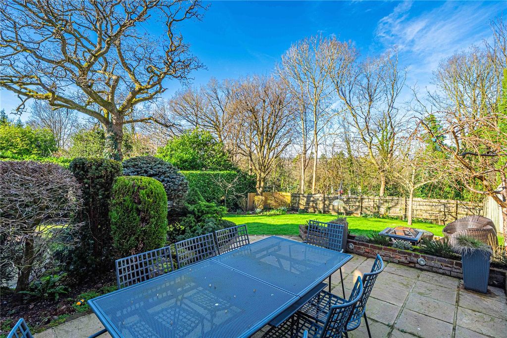 Property photo 2 of 39 Picture No. 94