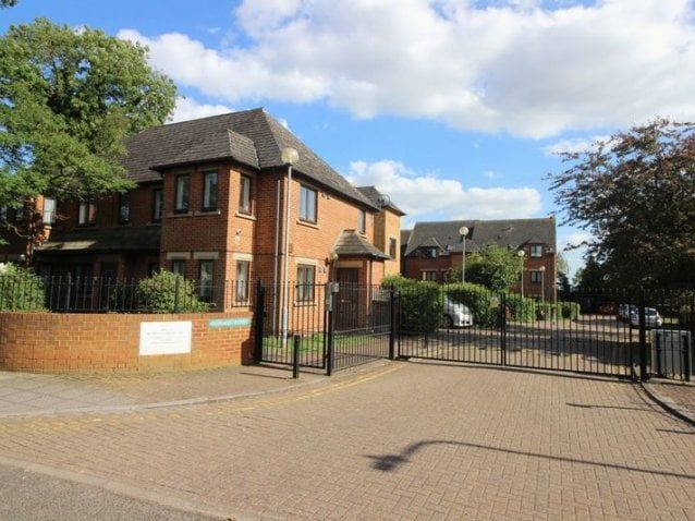 Property photo 1 of 16