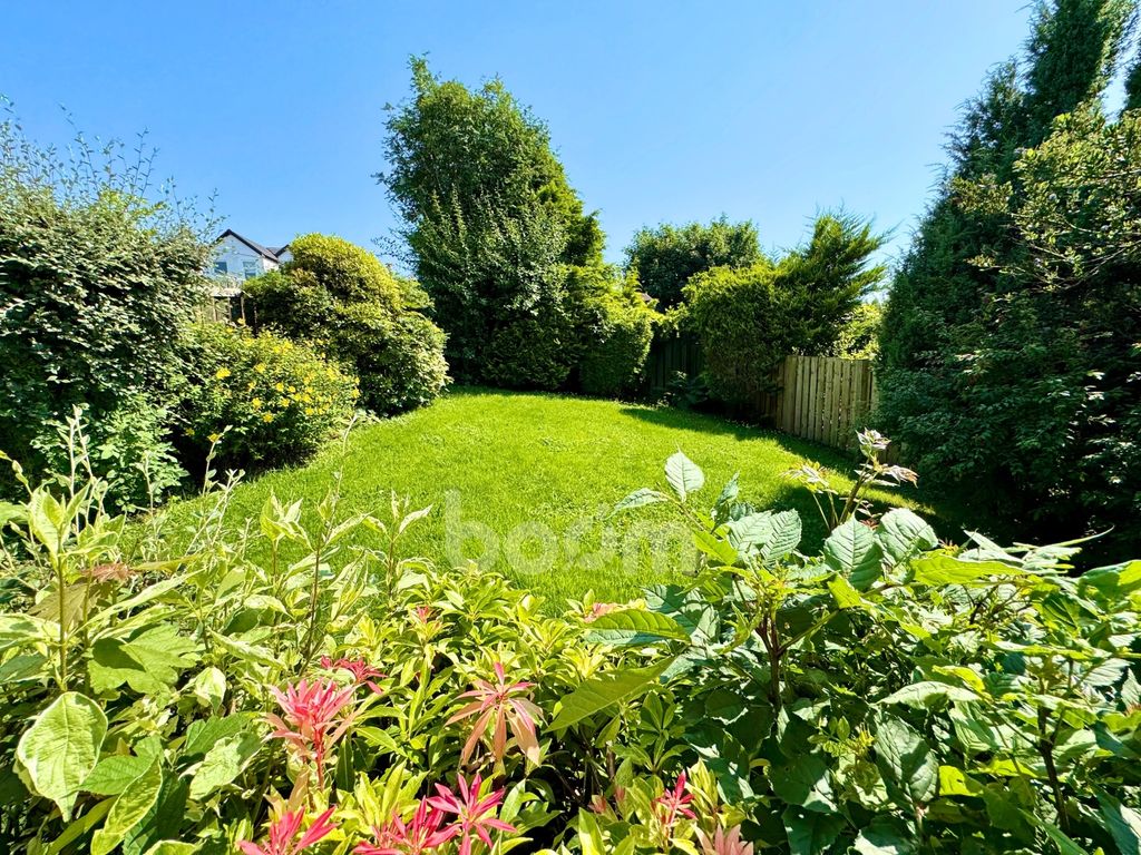 Property photo 2 of 27 Westpark Wynd, Dalry Rear Garden