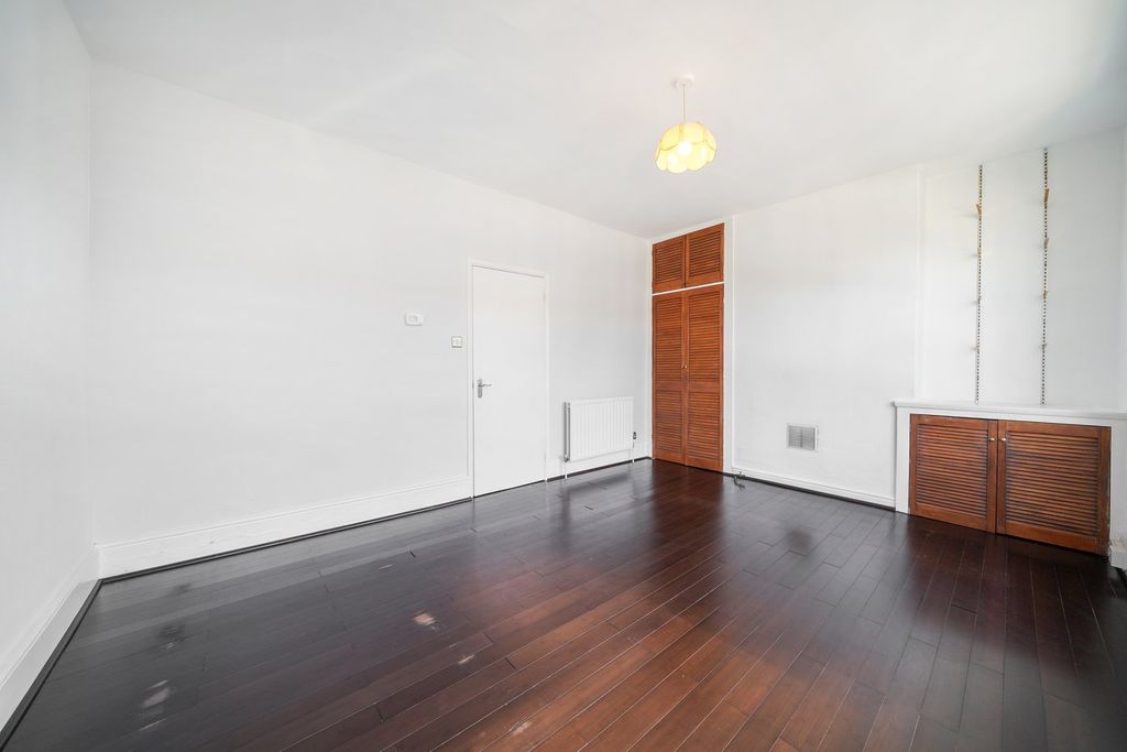 Property photo 3 of 7