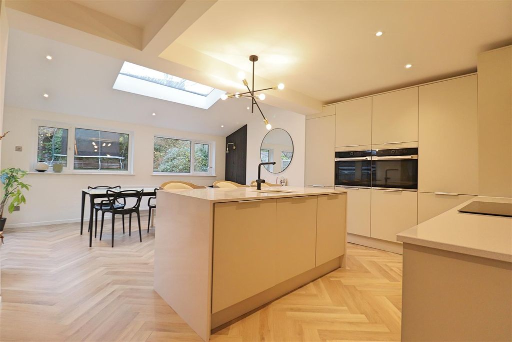 Property photo 2 of 25 Img_1861.Jpg