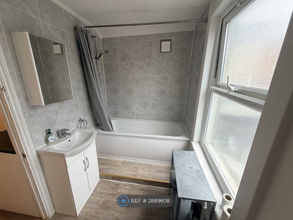 Property photo 2 of 5 Bathroom