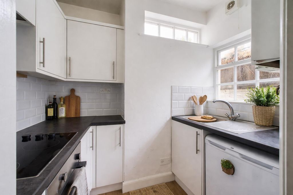 Property photo 2 of 7 Kitchen Staged.Png