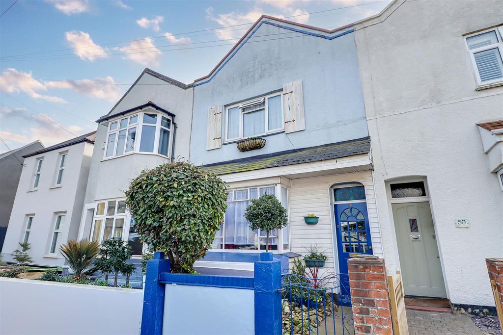 Property photo 1 of 20