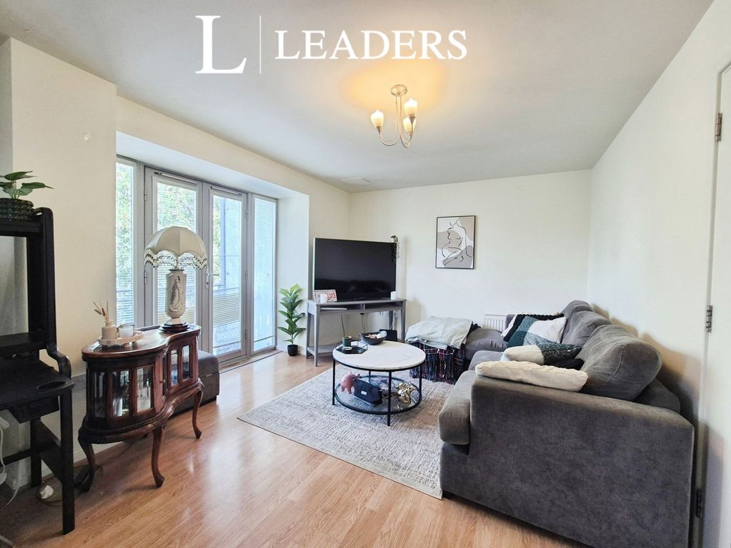 Property photo 3 of 10 Pbox-Img.Jpg