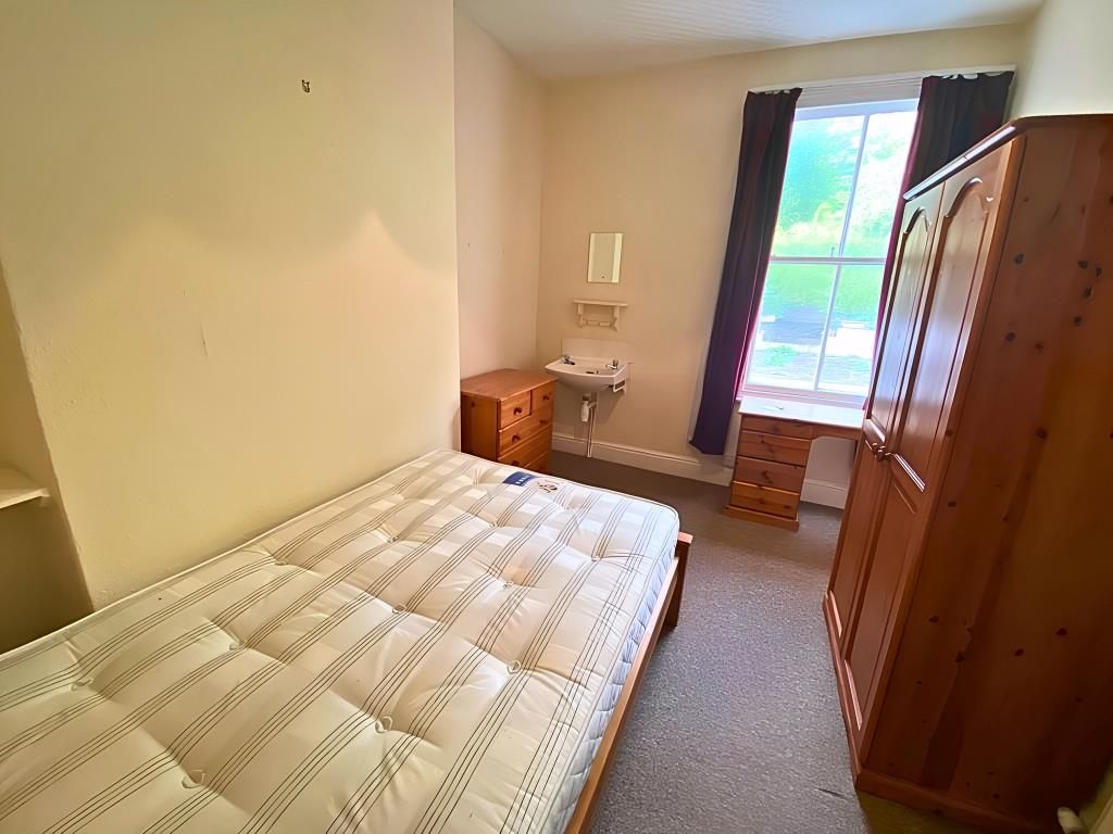 Property photo 1 of 7 Bedroom3.Jpg