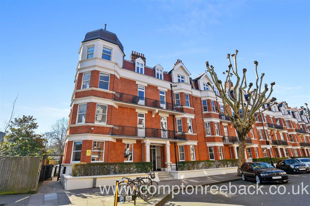 Property photo 3 of 8 Exterior: