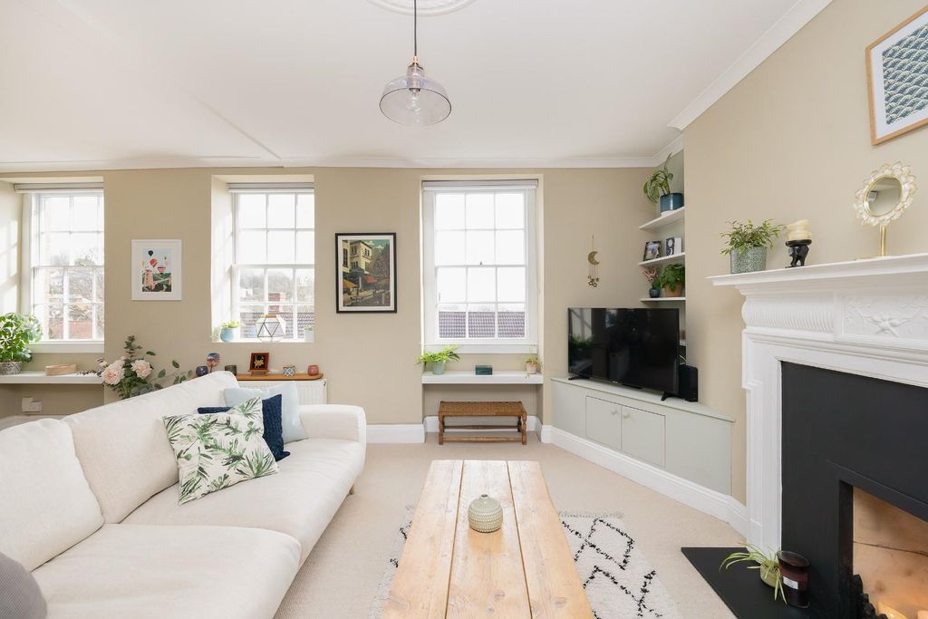 Property photo 1 of 20 Char9928-Cn.Jpg