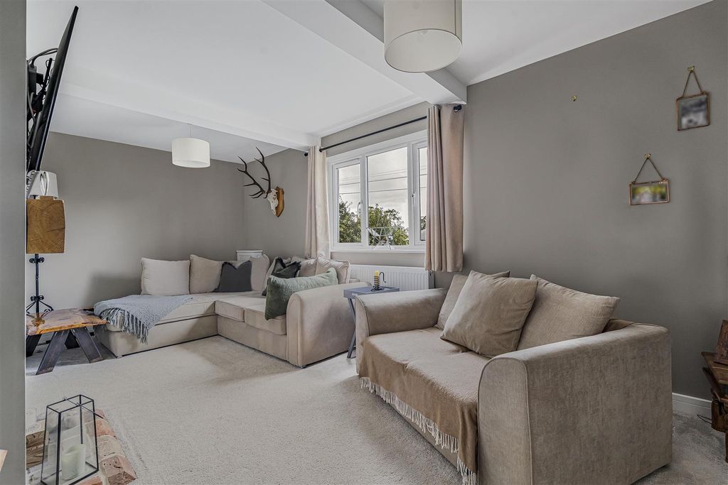 Property photo 2 of 40 6_64265.Jpg