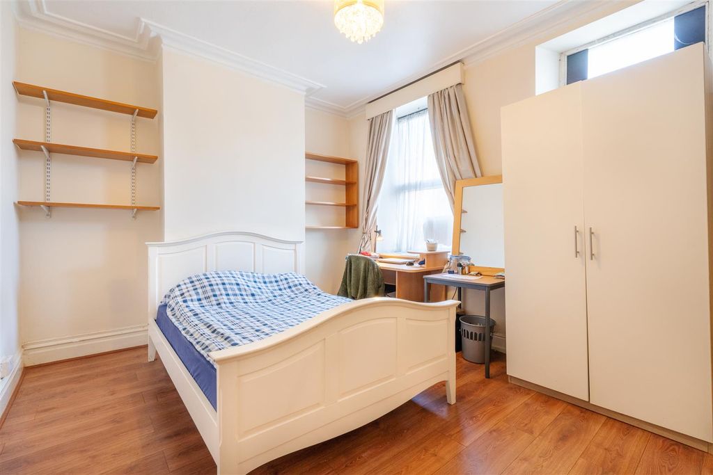 Property photo 3 of 7 _Ajh2502-Hdr.Jpg