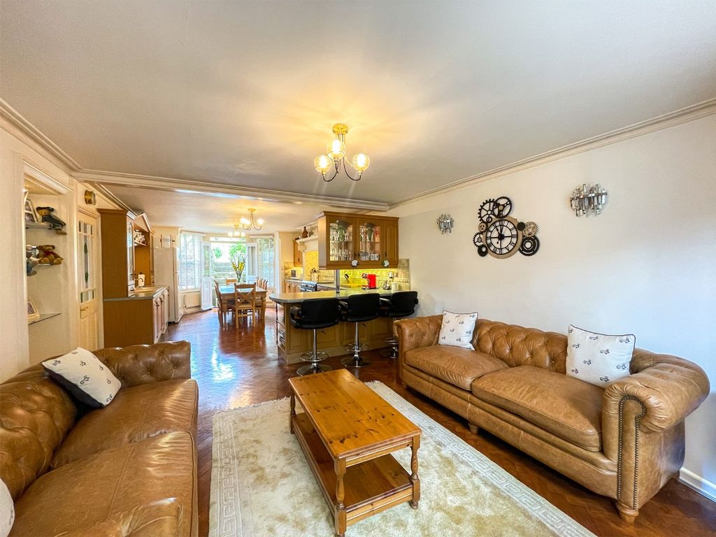 Property photo 3 of 29 3488756