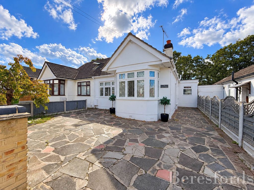 Property photo 1 of 24 Picture No. 03