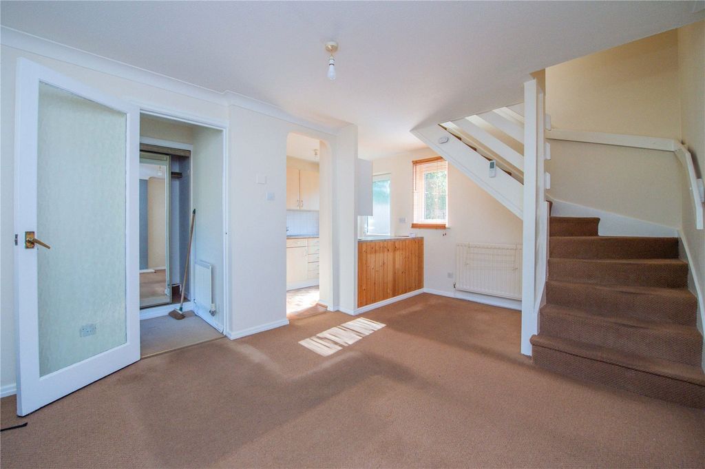 Property photo 2 of 19 Picture No. 10