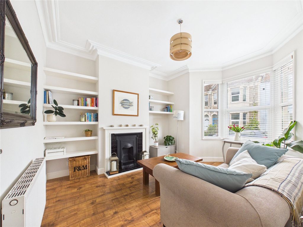 Property photo 2 of 16 Picture No. 03