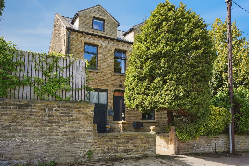 Property photo 1 of 29