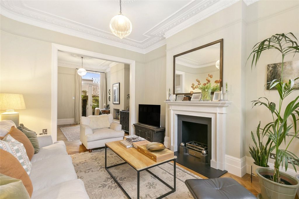 Property photo 3 of 17 Reception Room