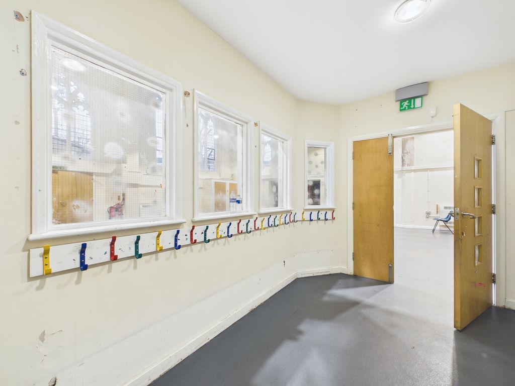 Property photo 3 of 5