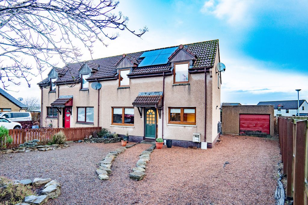 Property photo 1 of 27