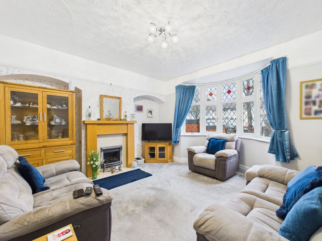 Property photo 2 of 14 4623285