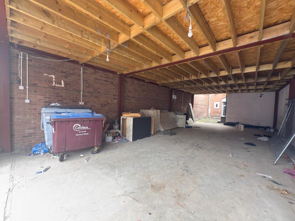 Property photo 2 of 3