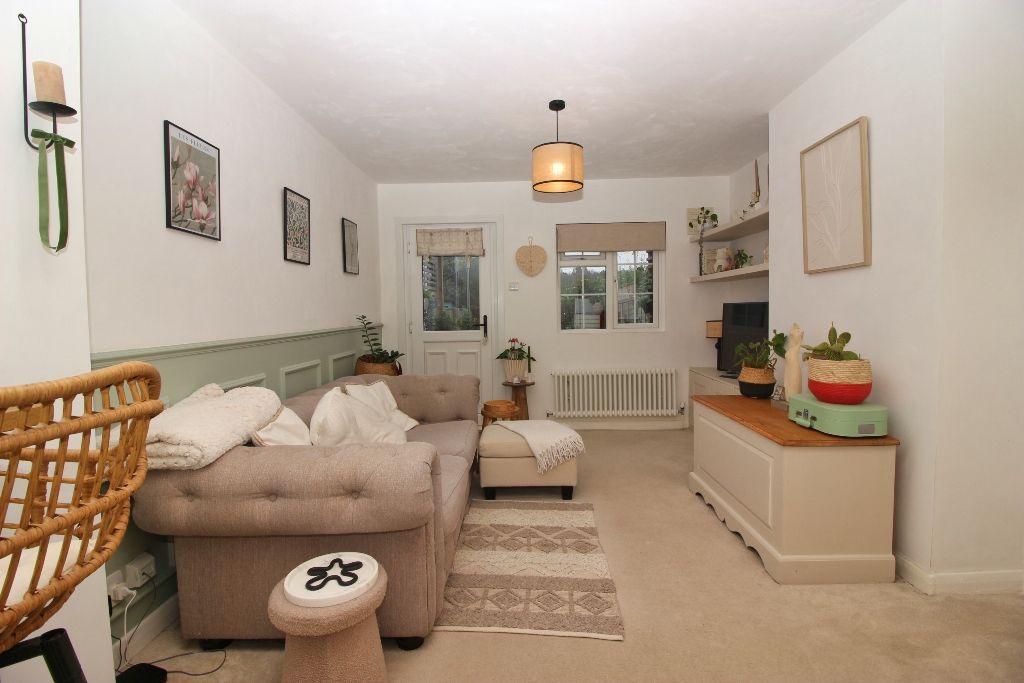 Property photo 2 of 17 Lounge/Diner