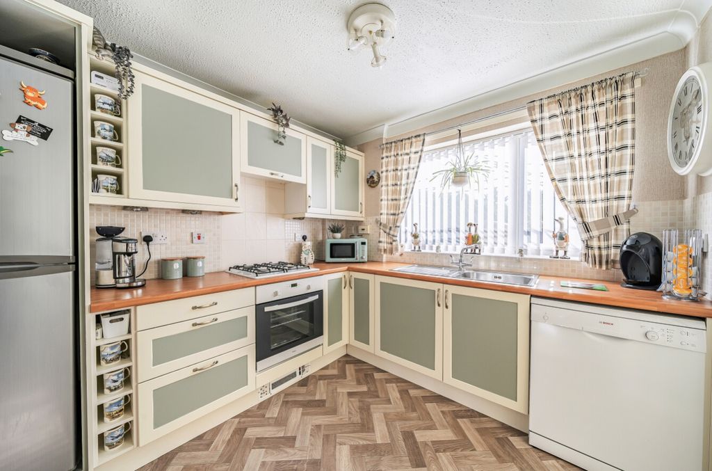 Property photo 3 of 23 1254609 (4)