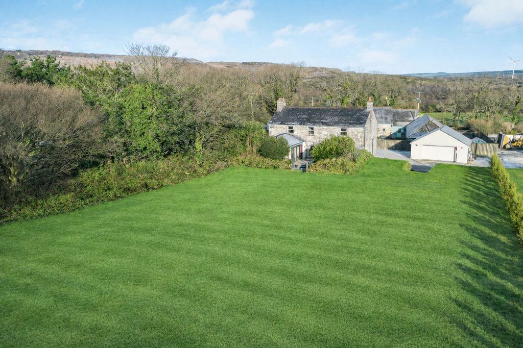 Property photo 1 of 35