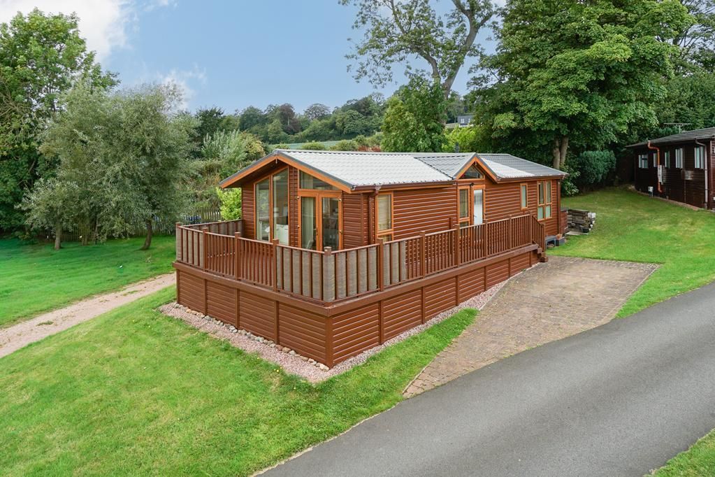 Property photo 1 of 23 Lev1489Pem External.Jpg