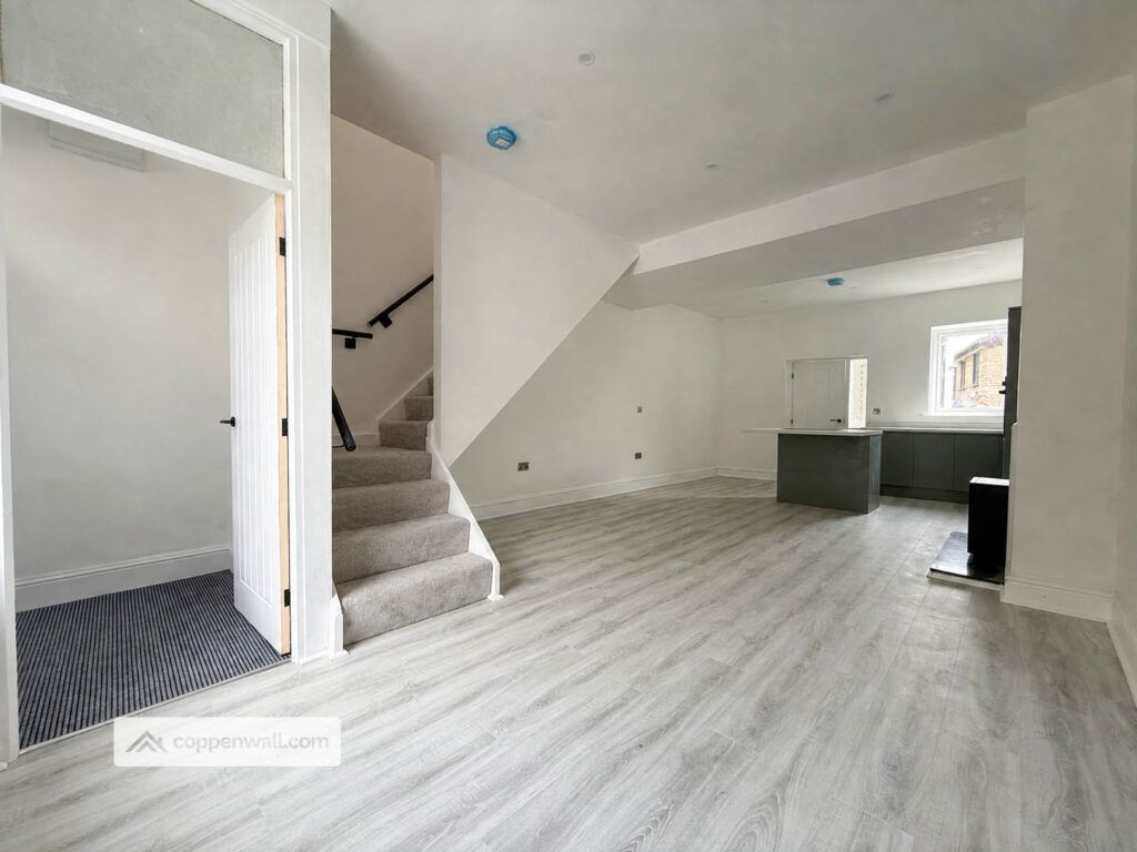 Property photo 3 of 40