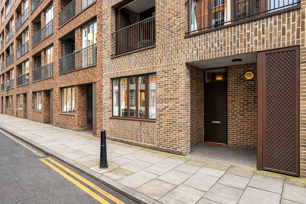 Property photo 3 of 27 External