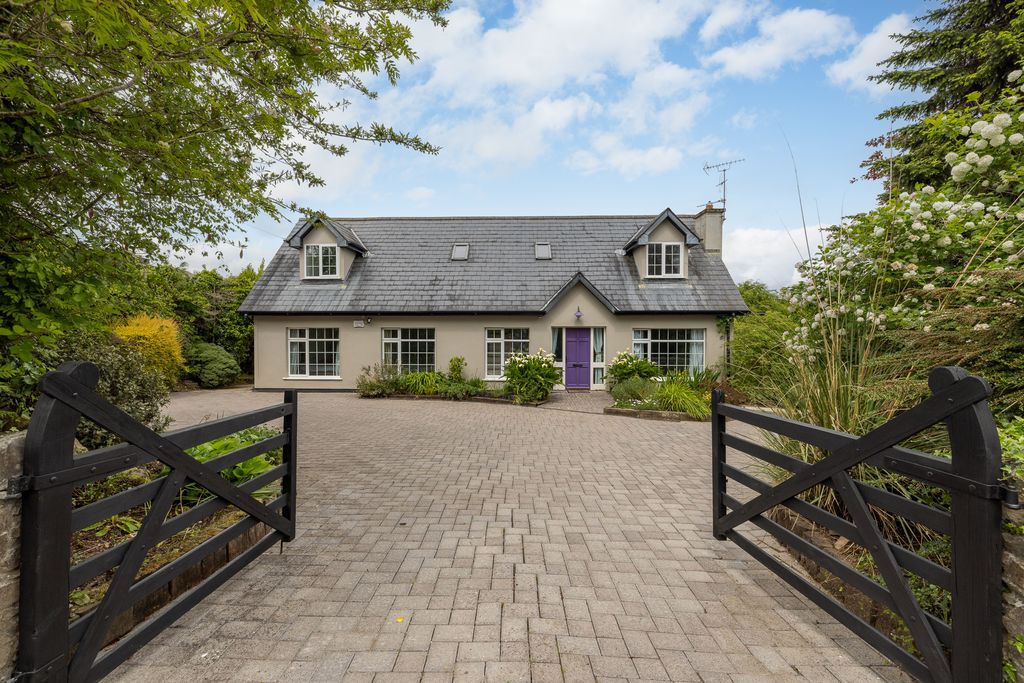 Property photo 1 of 38