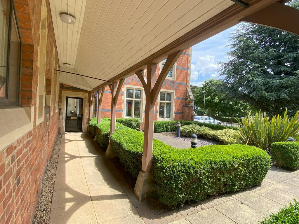 Property photo 2 of 6 External 2.Jpeg