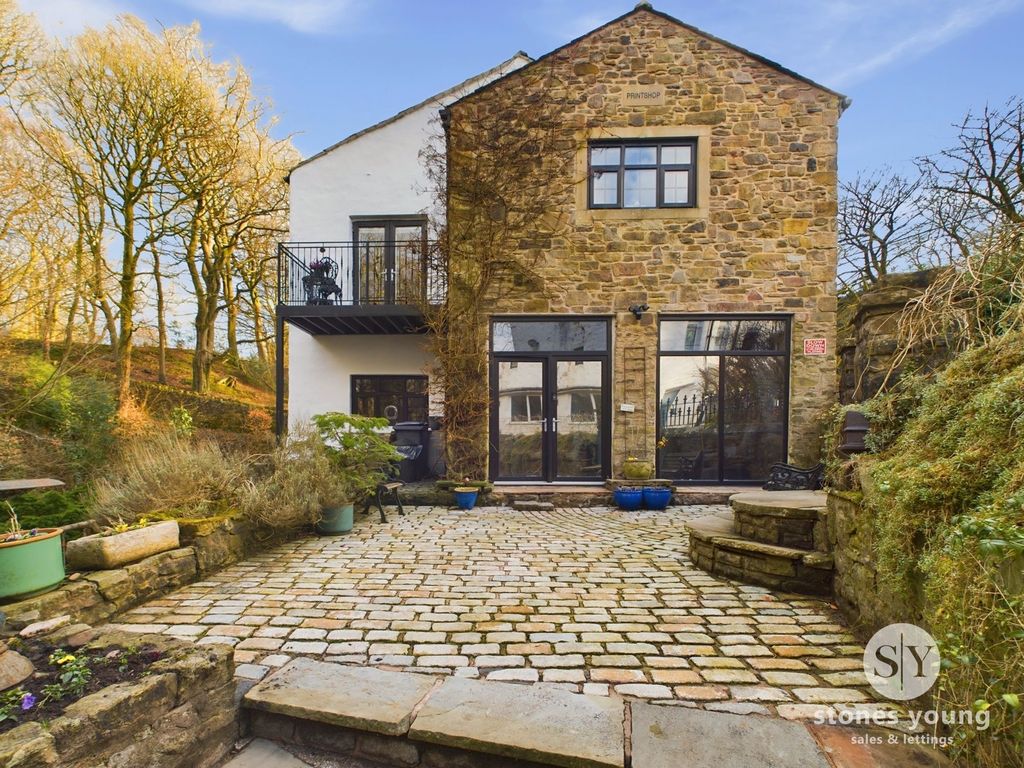 Property photo 1 of 37