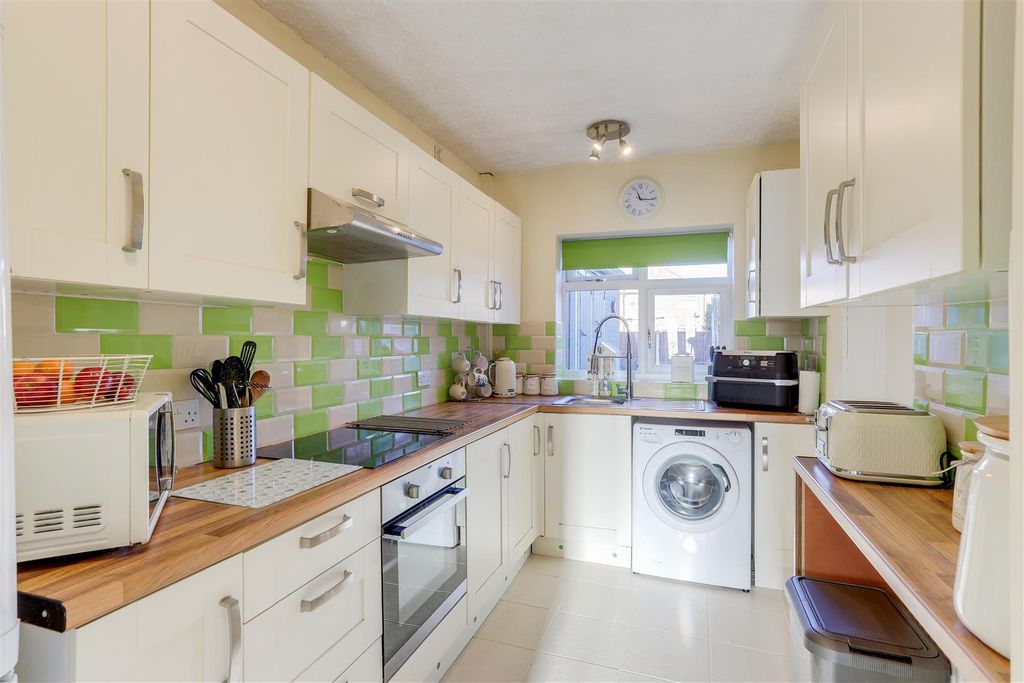 Property photo 3 of 19 020126_9.Jpg