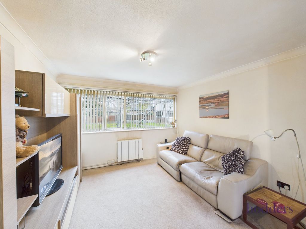 Property photo 2 of 13 Picture No. 14