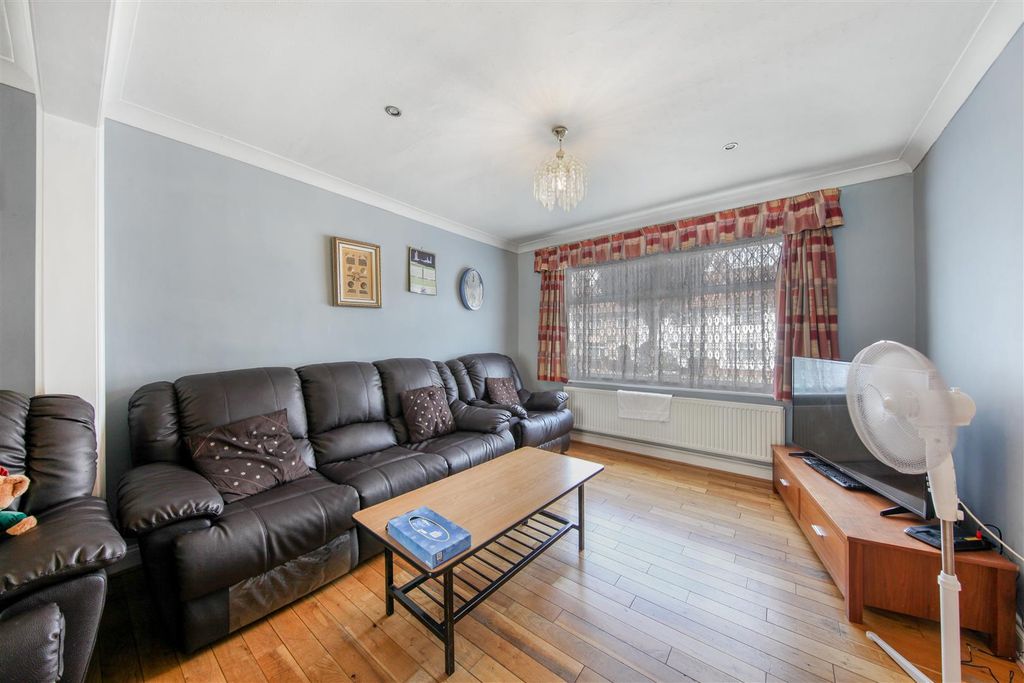 Property photo 3 of 14 59 Review Road - Vxsx2Kgack6Dqnv2Dzhw.Jpg