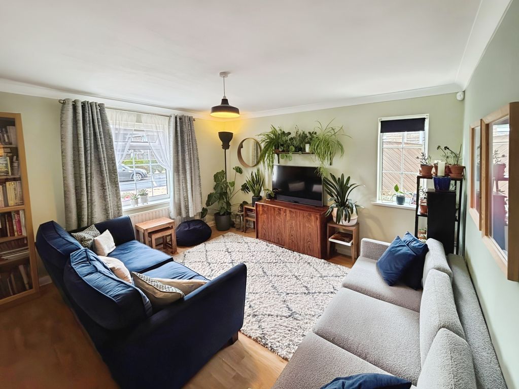 Property photo 3 of 19
